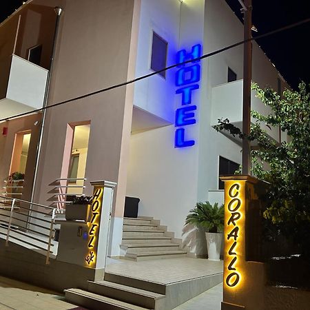 Hotel Corallo Torre Santa Sabina Bagian luar foto