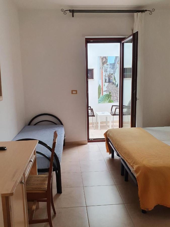 Hotel Corallo Torre Santa Sabina Bagian luar foto