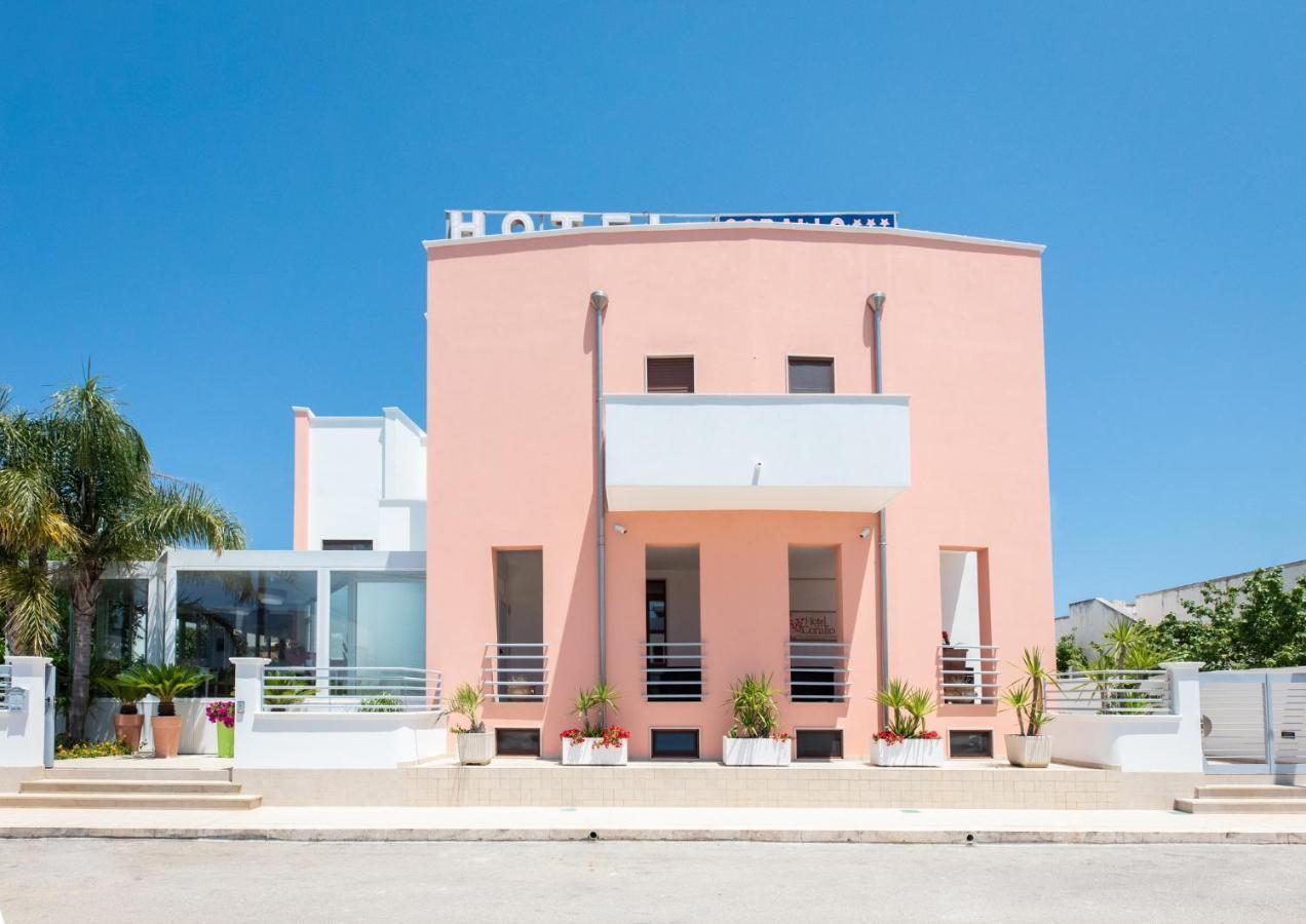 Hotel Corallo Torre Santa Sabina Bagian luar foto